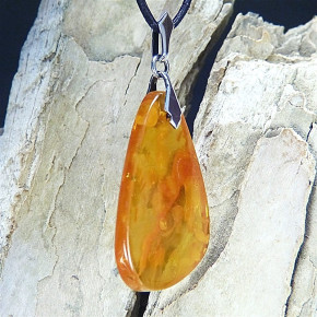 Bernstein-Anhänger flach