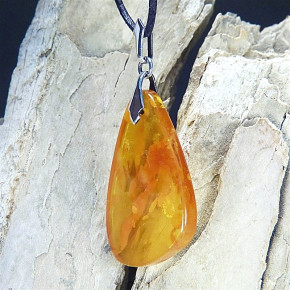 Bernstein-Anhänger flach