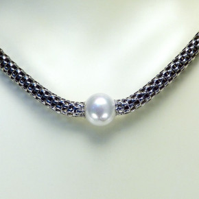 Silbercollier mit Swarovski-Perle