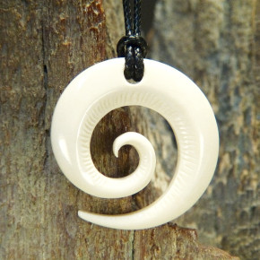 Hei Matau "Spirale" fein verziert
