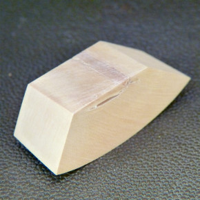 Mammut-Zuschnitt braun ca. 44x16x17,5mm