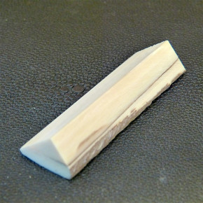 Mammut-Dreikant ca. 66x17,5x14mm