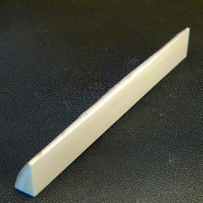 Mammut-Dreikant ca. 106x16x10mm