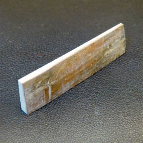 Mammut-Platte ca. 68x18x5,2 bis 3,3mm