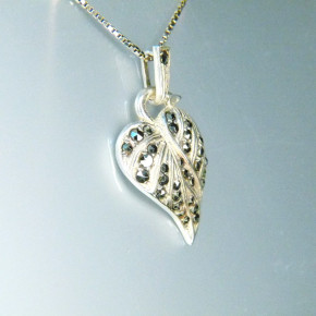 Herzanhänger mit Markasit