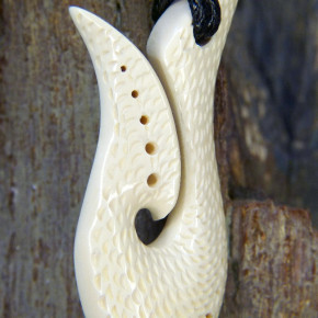 Hei Matau mit feinen Verzierungen