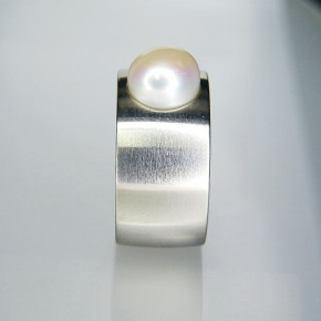 massiver Edelstahlring mit Zuchtperle W 19,7