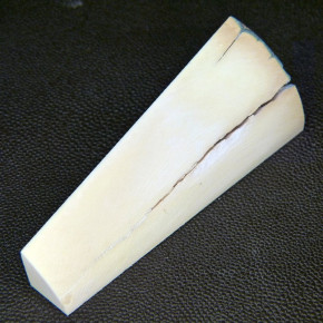 Mammut-Dreikant ca. 92x15-25x16-30mm