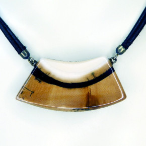 Mammut-Collier mit toller Färbung