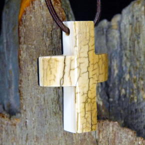 Mammut-Kreuz mit brauner Rinde