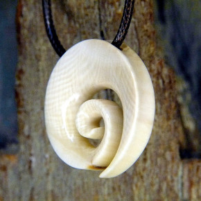 Hei Matau Spirale mit toller Maserung
