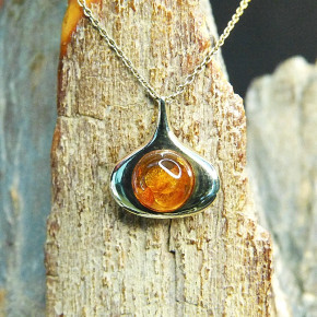 kleiner Goldanhänger 333/- mit Bernstein