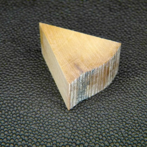 Mammut-Dreieck braun ca.29x24x17mm