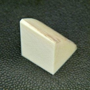 Mammut-Dreieck ca.27,5x20x20mm