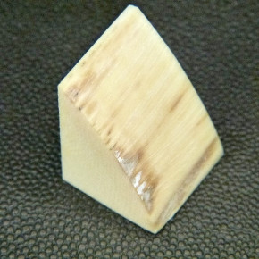 Mammut-Dreieck ca.27,5x20x20mm