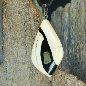 Mammut-Anhänger mit Jade