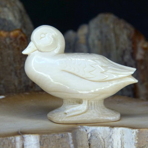 Ente fein geschnitzt