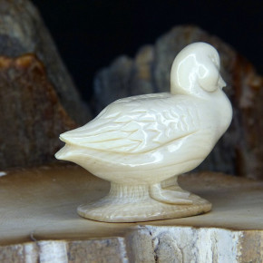 Ente fein geschnitzt