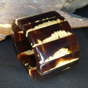 auffälliges Armband aus Sumatra-Bernstein
