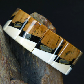 Mammut-Armband mit Jade und tollen Färbungen