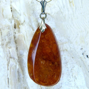 Bernstein-Anhänger dunkel