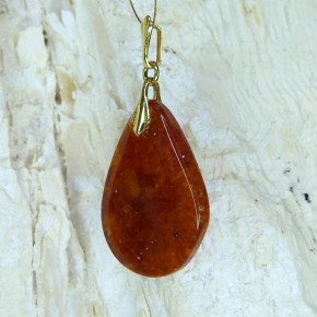 Bernstein-Anhänger dunkel