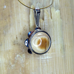 Silberanhänger mit Mammut