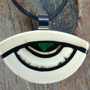 Queranhänger aus Mammut mit Malachit