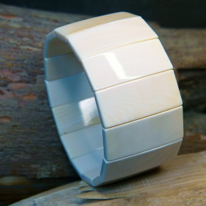 flexibles Armband aus hellem Mammut