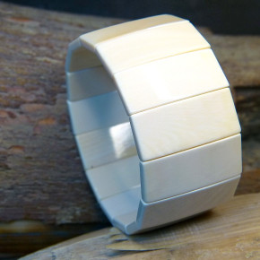 flexibles Armband aus hellem Mammut