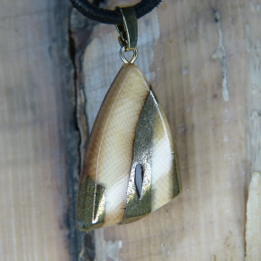 Mammut-Anhänger fein gemasert