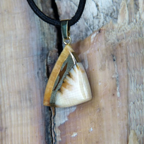 kleiner Mammut-Anhänger toll gefärbt