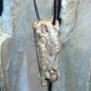 seltene "Erbsenwucherung" als Anhänger