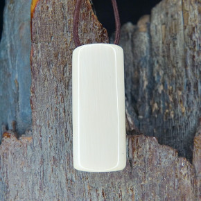 Mammut-Anhänger mit brauner Rinde