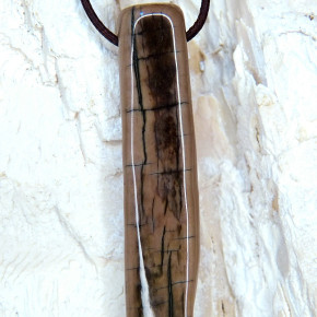 langer Rindenanhänger dunkel