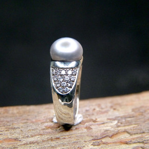 Silberering mit Perle u.Zirkonia W56