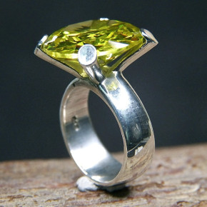 Silberring mit Zirkonia W57