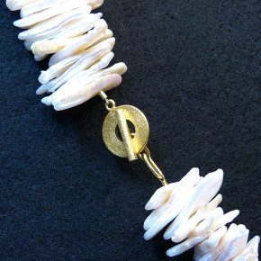 edles Collier aus Süßwasserperlen