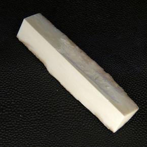 Mammut-Dreikant mit Rinde ca. 84 x 15,5 x 16,5mm