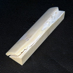 Mammut-Dreikant ca. 83 x 23 x 15mm