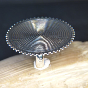 Silberring mit gerillter Platte W17,8