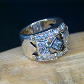 schwerer Silberring mit Zirkonia W17,5