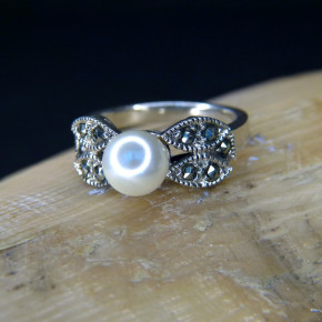 Silberring mit Markasit und Perle W17,8