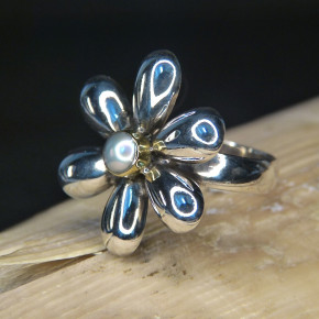 Silberring "Blume'" mit Stein oder Perle Größe 56 (Ø ca. 17,8 mm) / Perle hellgrau