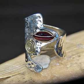 breiter Silberring mit Stein oder Perle Größe 55 (Ø ca. 17,5 mm) / Granat