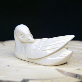 Ente aus Mammutelfenbein