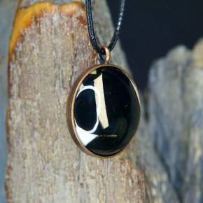 Kupferanhänger mit Mammut-Mosaik