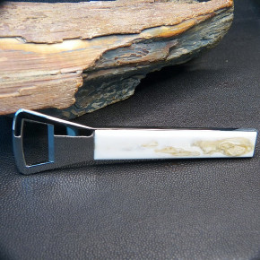 Flaschenöffner mit seltenen Erbsen