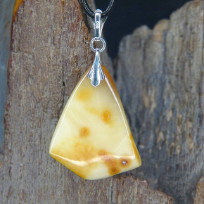 Bernstein-Anhänger milchig/braun