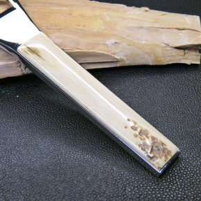 Flaschenöffner/Kapselheber mit Rindenstruktur